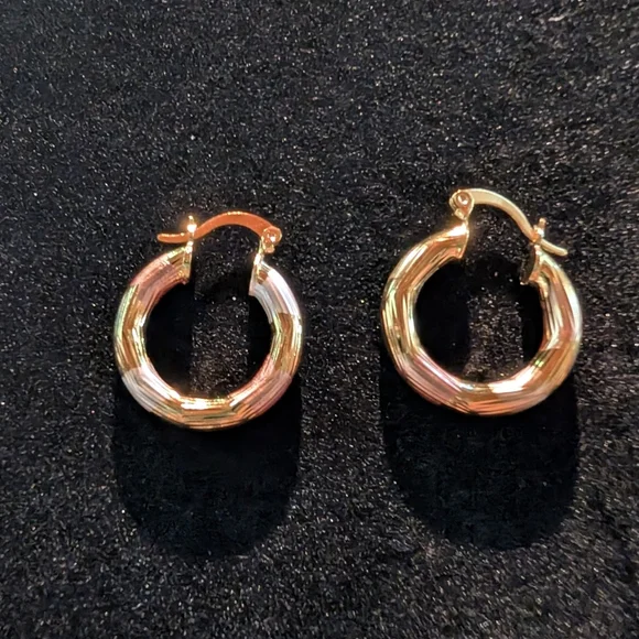 Elegant Gold, Rose Gold and  Silver Colored Hoop Earrings - Picture 3 of 3